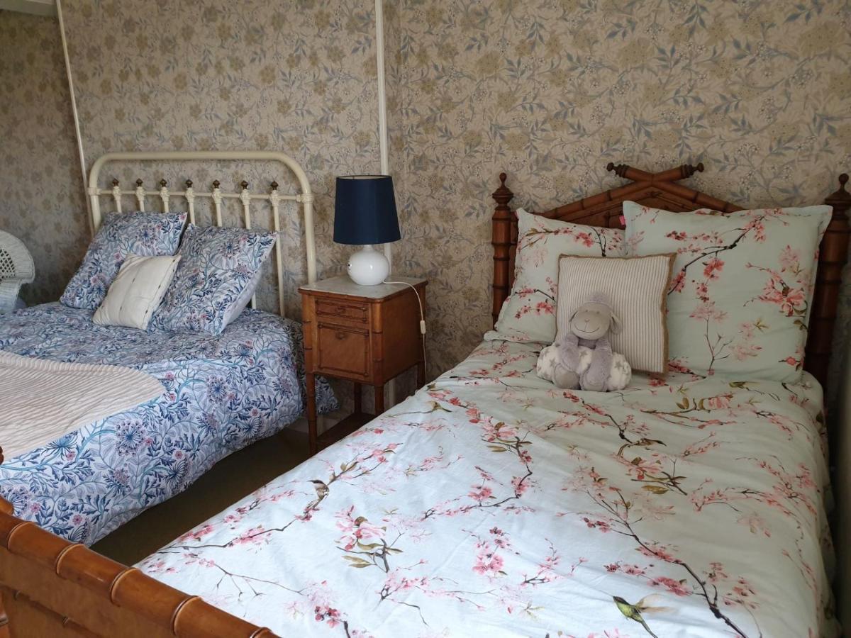 La Barboulotte Villa Saint-Leger-Vauban ภายนอก รูปภาพ